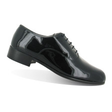 Chaussures basses vernies
