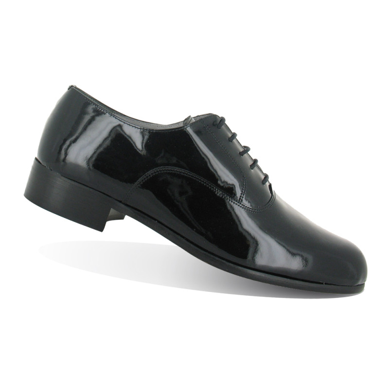 Chaussures basses vernies