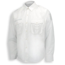 Chemise à pattes d'épaules...